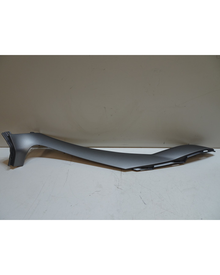 Piaggio MP3 125, sidokåpa höger