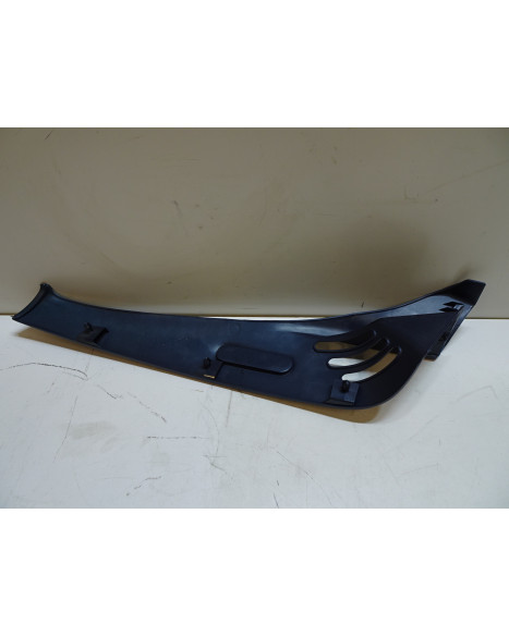 Vespa ET2, sidokåpa höger