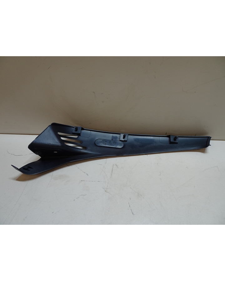 Vespa ET2, sidokåpa höger