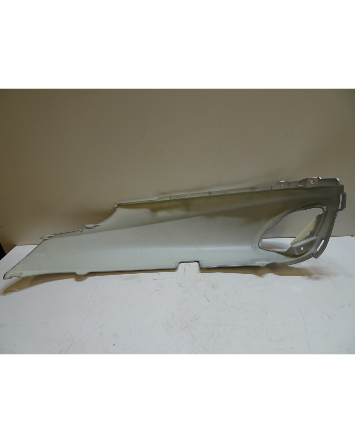 Piaggio X9 180, bakre sidokåpa vänster