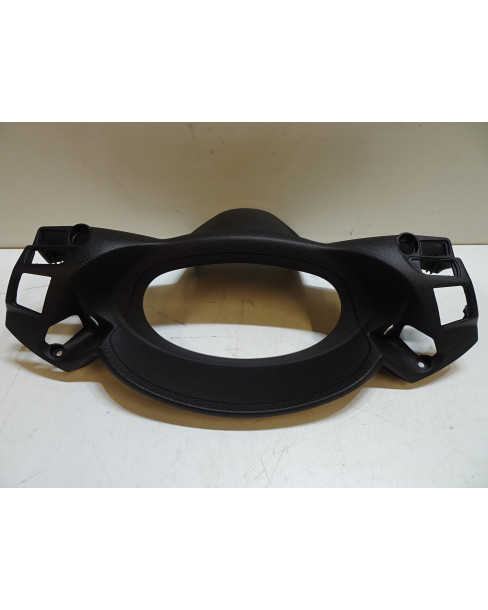 Piaggio X7 125/250, bakre styrkåpa 2