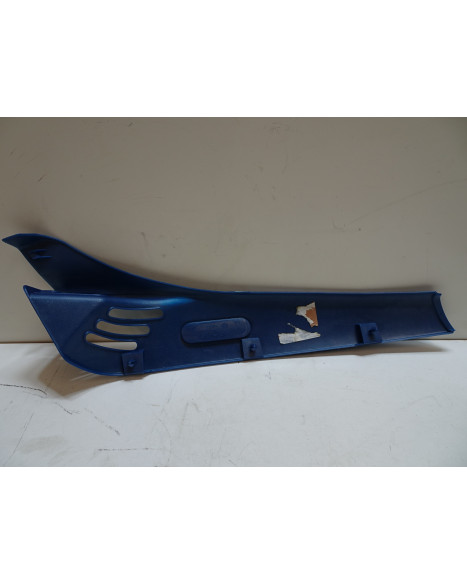 Vespa ET2, sidokåpa vänster