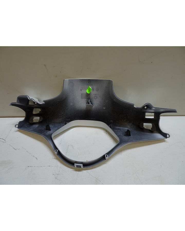 Vespa LX 50/125/150, bakre styrkåpa