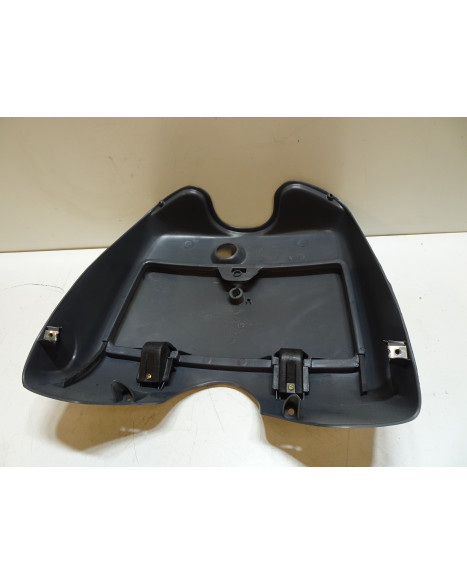 Piaggio Zip, övre knäkåpa