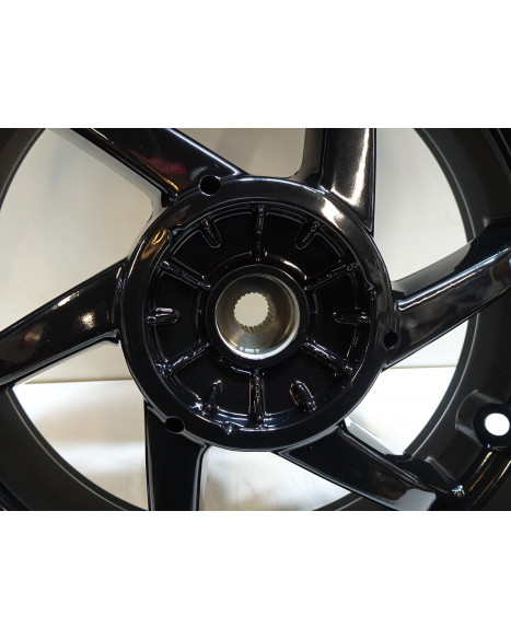 Piaggio NRG Power, bakfälg