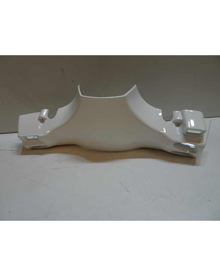 Vespa S, bakre styrkåpa