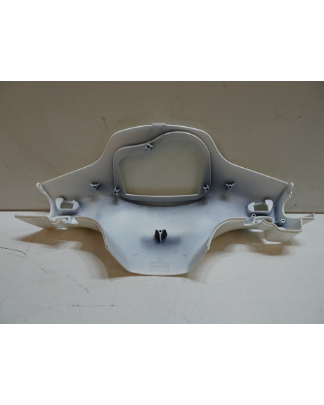 Vespa S, bakre styrkåpa