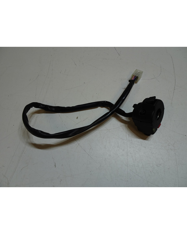 Beta RR50, omkopplare vänster