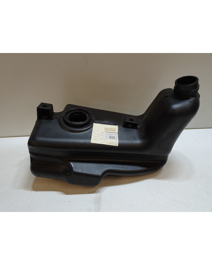 Piaggio NRG Power Pure Jet, bränsletank