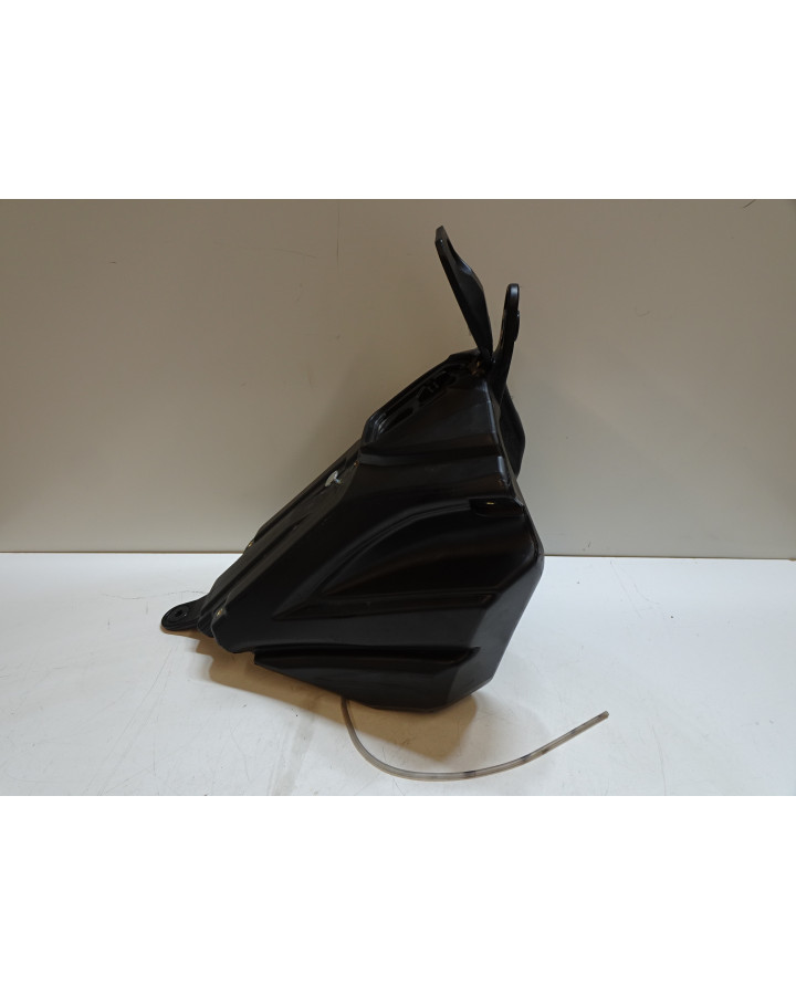 Beta RR50, bränsletank