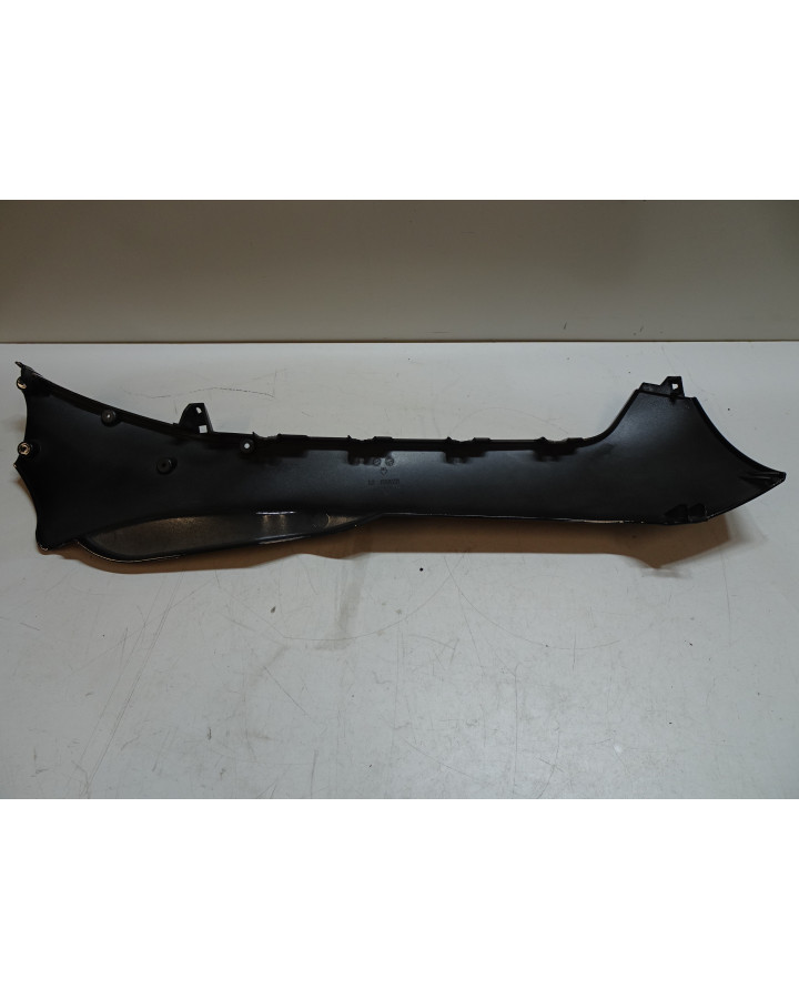 Piaggio MP3 125/250/400, underkåpa vänster