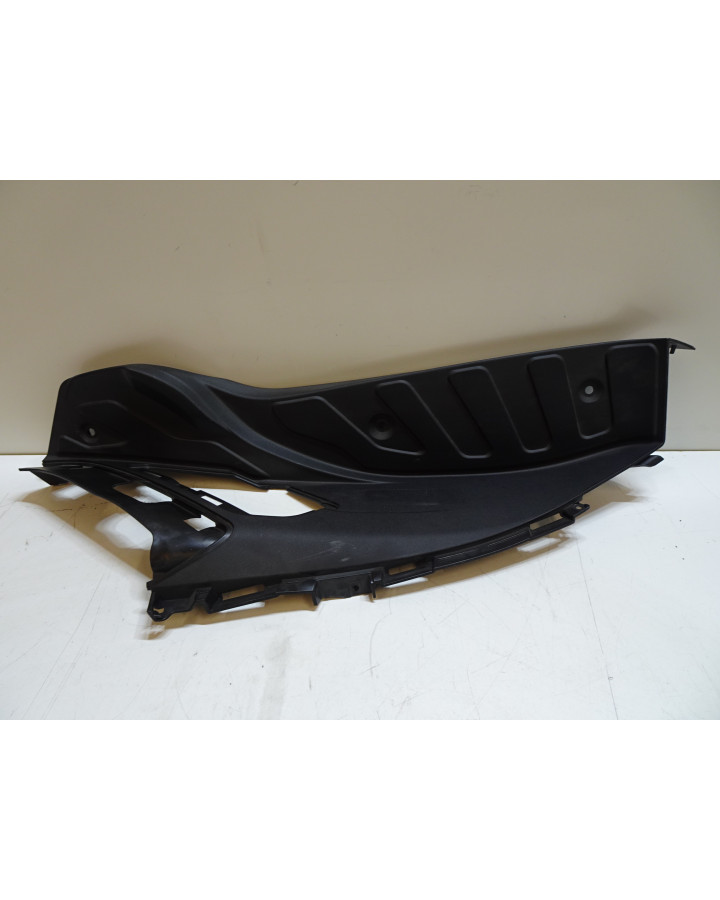 Piaggio X7 125/250/300, fotplatta vänster