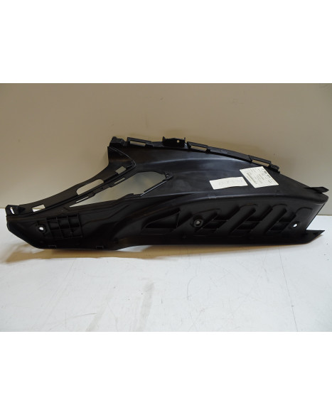 Piaggio X7 125/250/300, fotplatta vänster