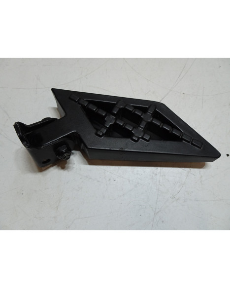 Peugeot Kisbee/Streetzone, passagerarfotpinne höger