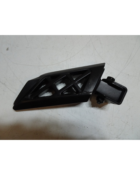 Peugeot Kisbee/Streetzone, passagerarfotpinne höger