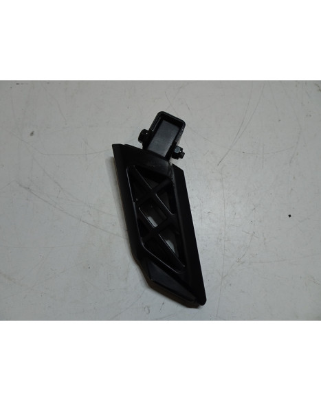 Peugeot Kisbee/Streetzone, passagerarfotpinne höger