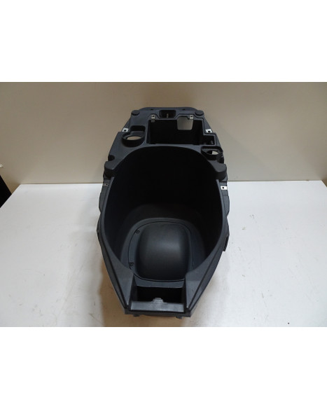 Piaggio Zip, sadellåda