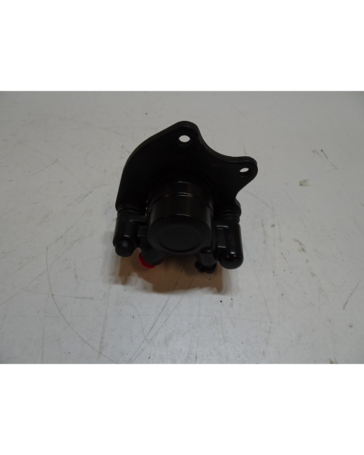 Peugeot Kisbee, bromsok fram