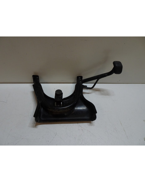 Peugeot Kisbee, centralstöd