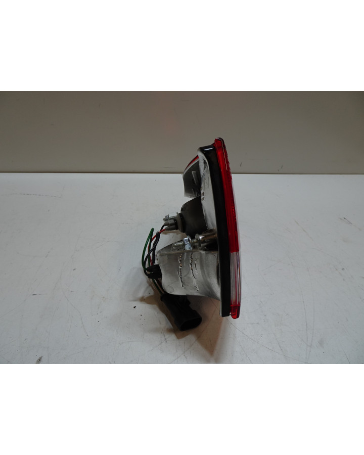 Aixam S9, baklykta inre höger