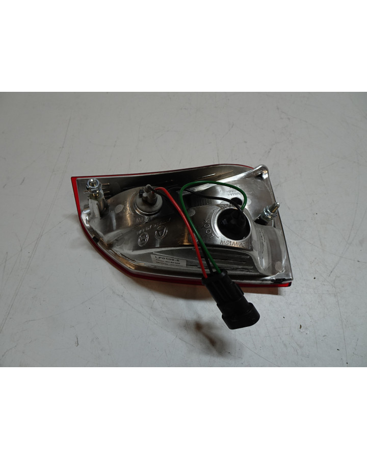 Aixam S9, baklykta inre höger