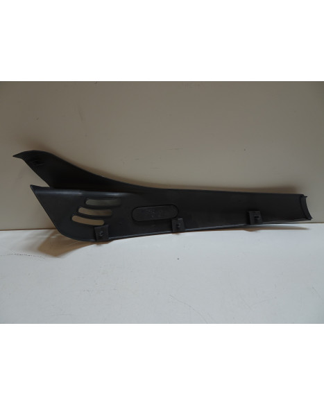 Vespa ET2, sidokåpa vänster