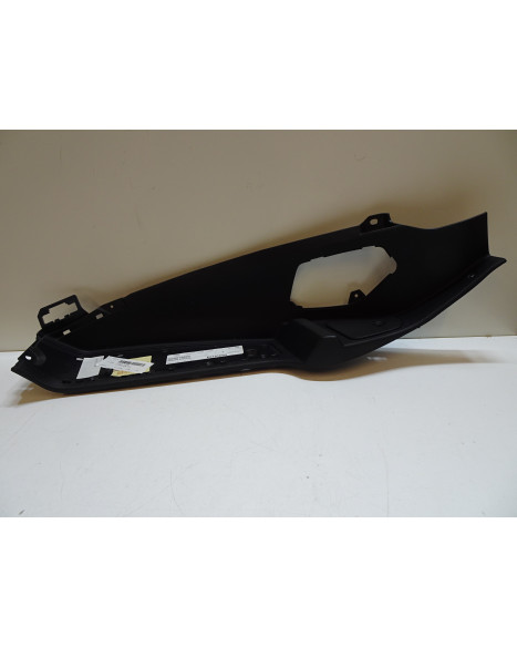 Piaggio MP3 125/250, fotplatta vänster