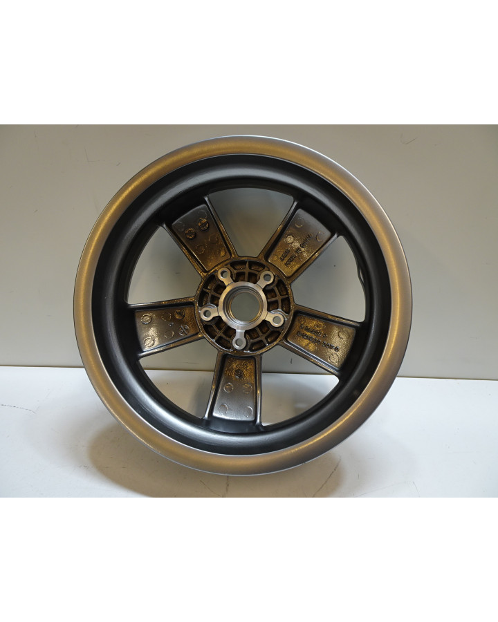 Vespa GTS 250, bak/framfälg