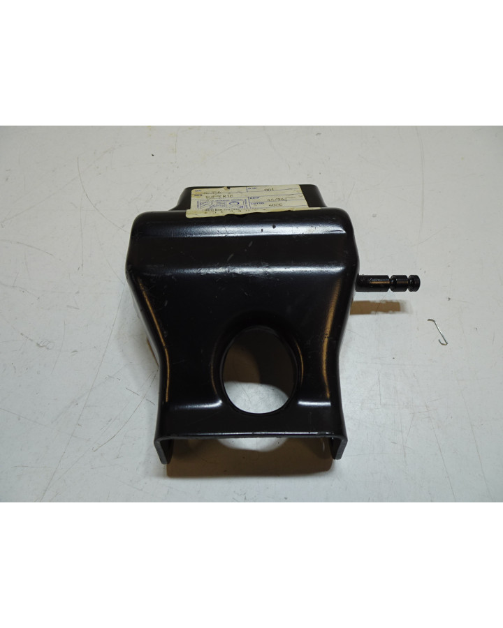 Vespa ET4, hållare centralstöd