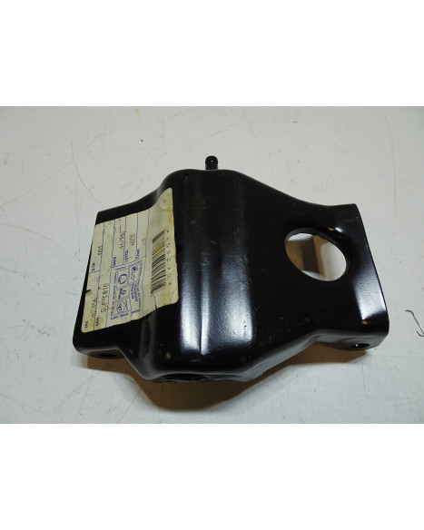 Vespa ET4, hållare centralstöd