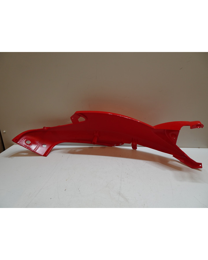 Piaggio NRG MC2, bakre sidokåpa höger