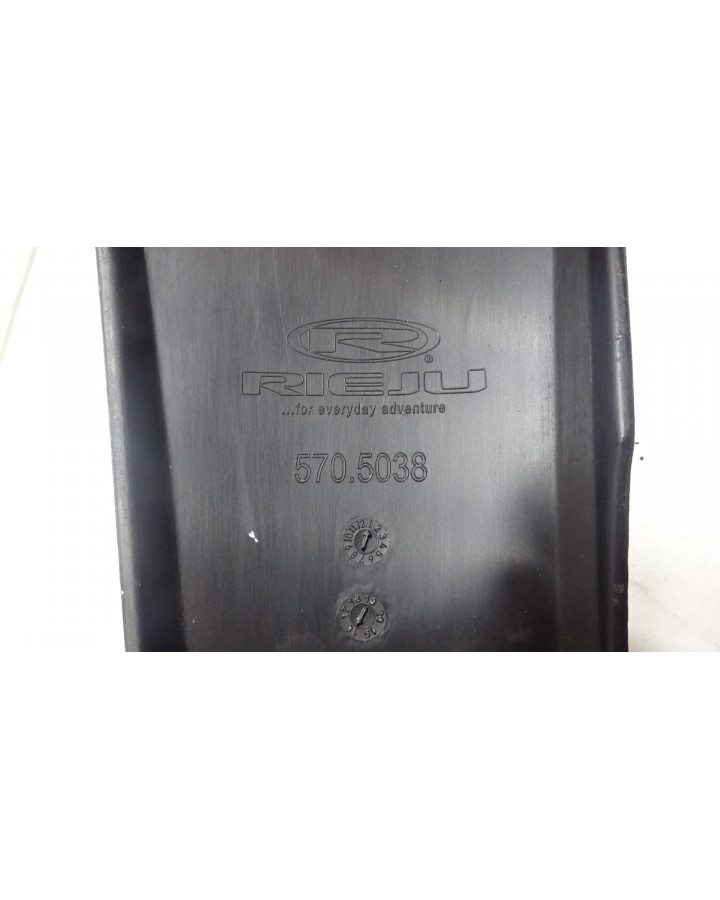 Rieju MRT, kylarvinge höger