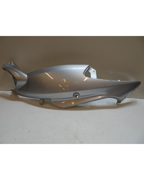 Piaggio NRG MC3, bakre sidokåpa höger 2