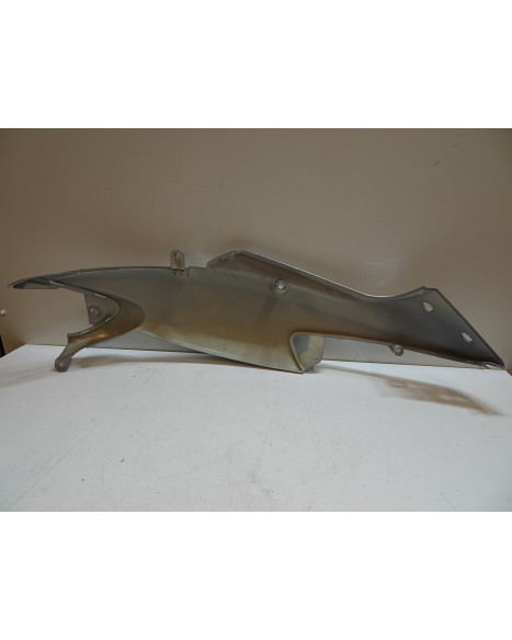 Piaggio NRG MC3, bakre sidokåpa höger