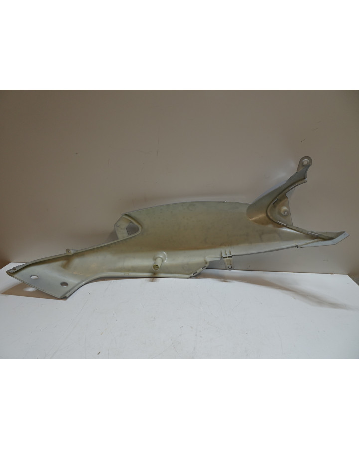 Piaggio NRG MC2, bakre sidokåpa höger