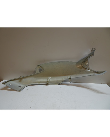 Piaggio NRG MC2, bakre sidokåpa höger