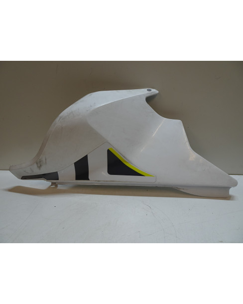 Husqvarna 701, bakre sidokåpa vänster 2