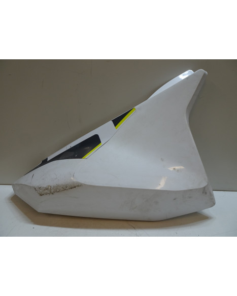 Husqvarna 701, bakre sidokåpa höger