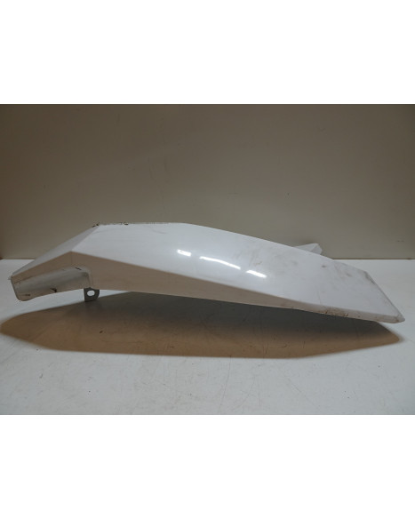 Husqvarna 701, bakre sidokåpa höger