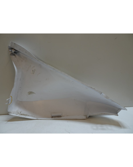 Husqvarna 701, bakre sidokåpa höger