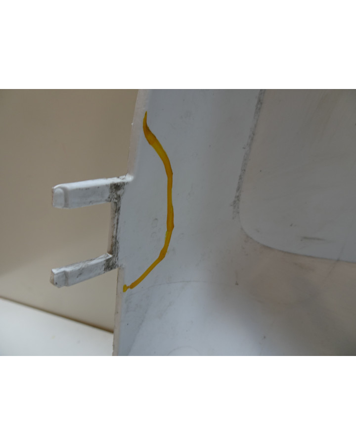 Husqvarna 701, bakre sidokåpa höger