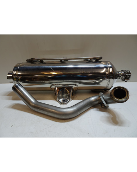 Piaggio X9 500, avgassystem