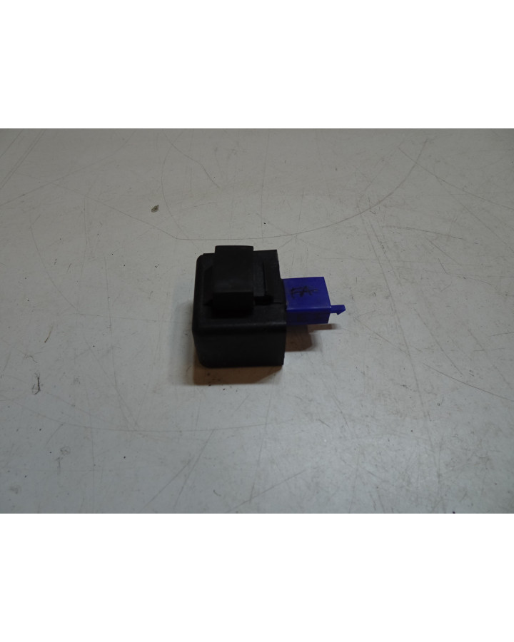 Husqvarna 701, blinkersrelä