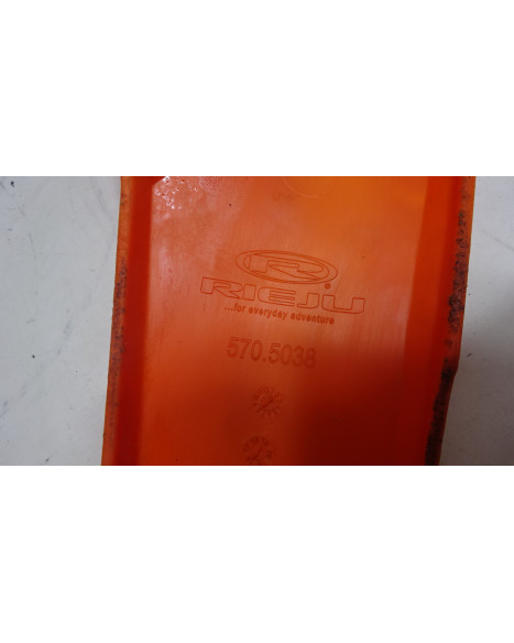 Rieju MRT, kylarvinge höger