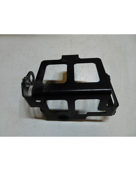 Husqvarna 701, fäste ABS