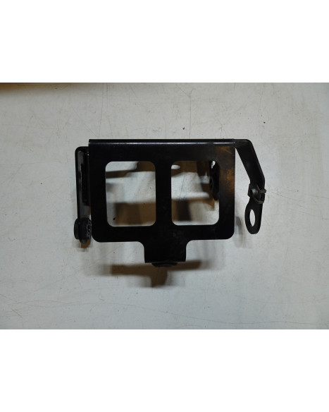 Husqvarna 701, fäste ABS