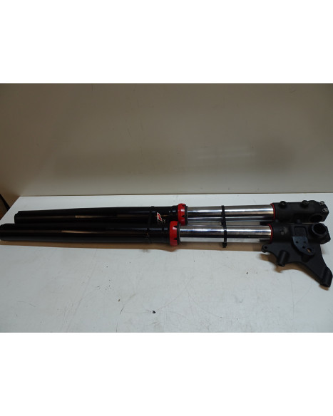 Husqvarna 701, gaffelben (par)