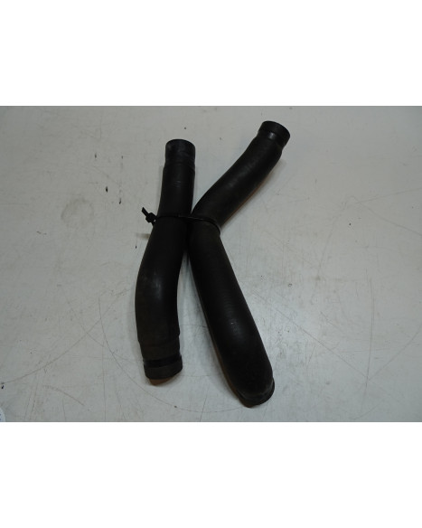 Husqvarna 701, kylarslangar