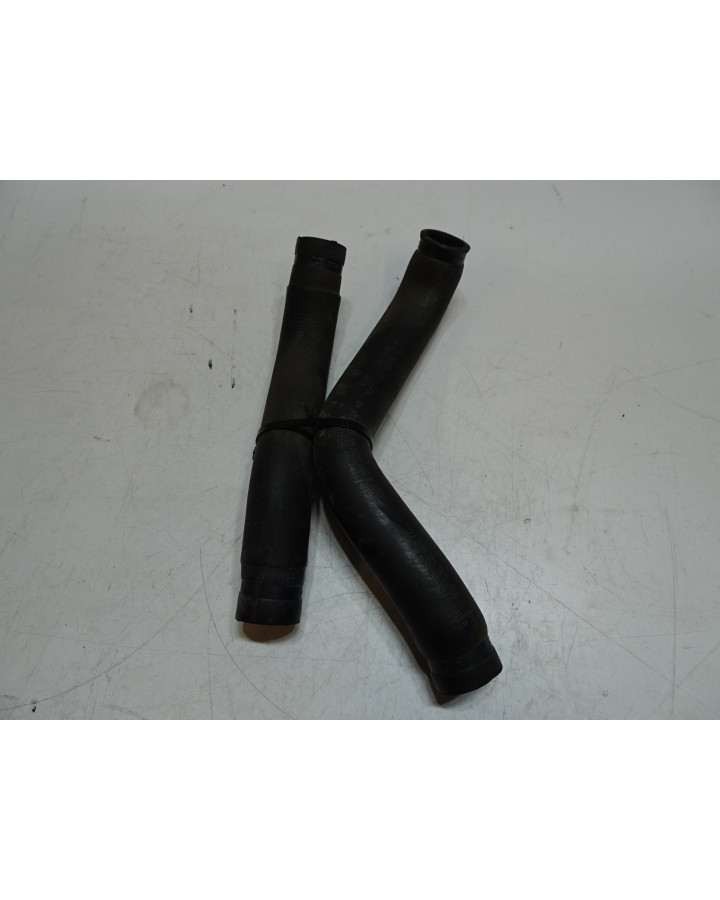 Husqvarna 701, kylarslangar