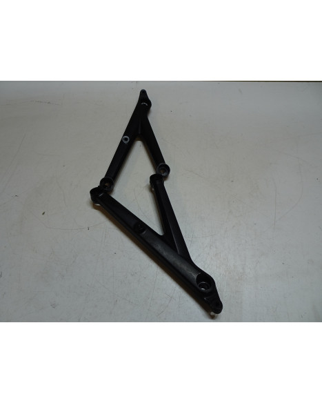 Husqvarna 701, motorfäste höger+vänster